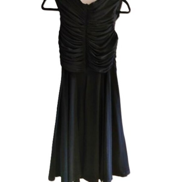Elegant Evening Black Dress size 8 - Picture 3 of 6